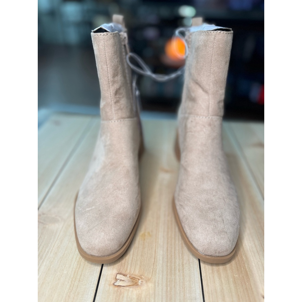 Women's Ashely Low Block Ankle Boots with Memory Foam Insole - Universal Thread™ - Picture 5 of 7